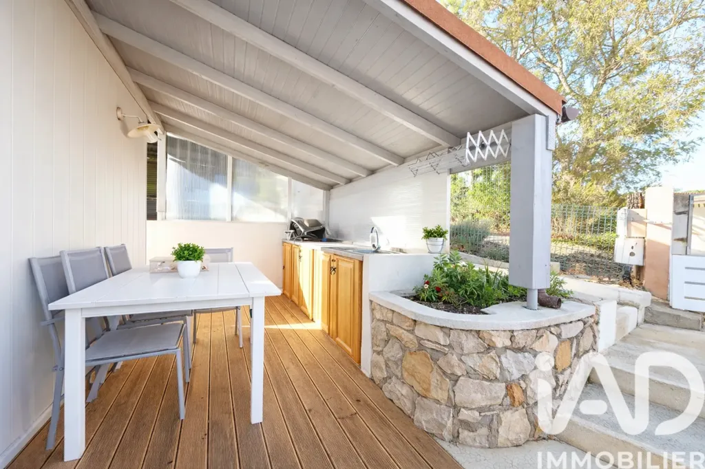 Terrasse - Gîte meublé avec vue dégagée à Roquebrune-sur-Argens