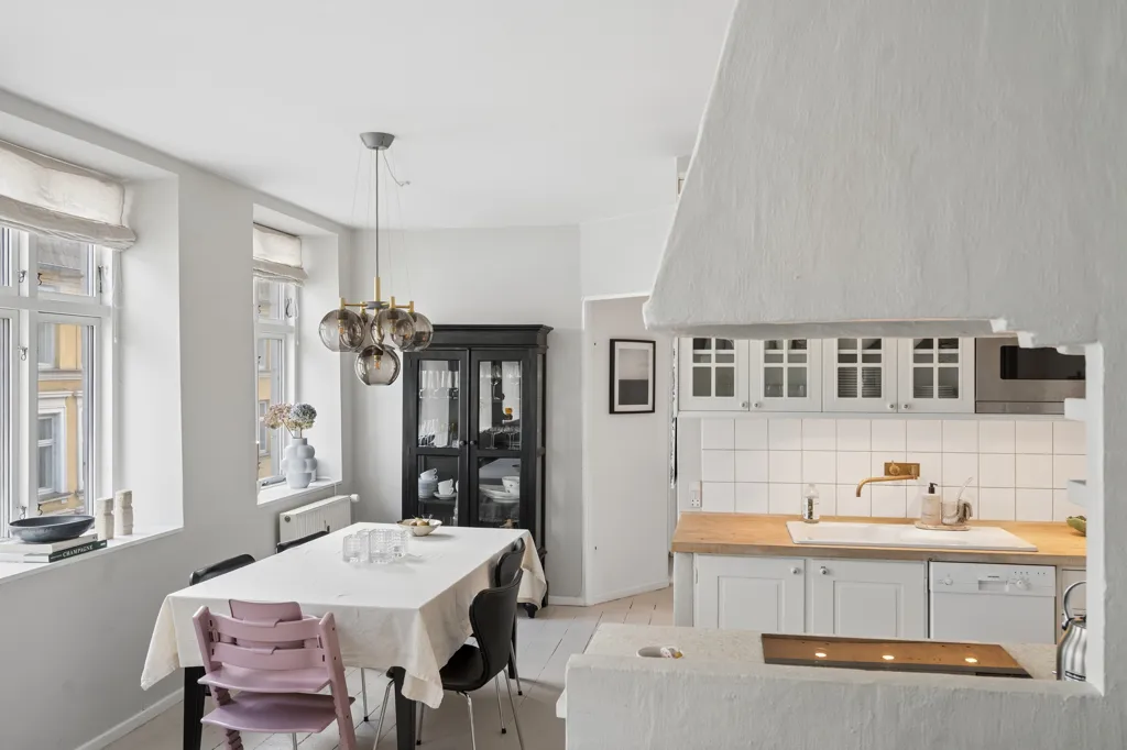 Söögituba - Apartment with Fireplace in Copenhagen