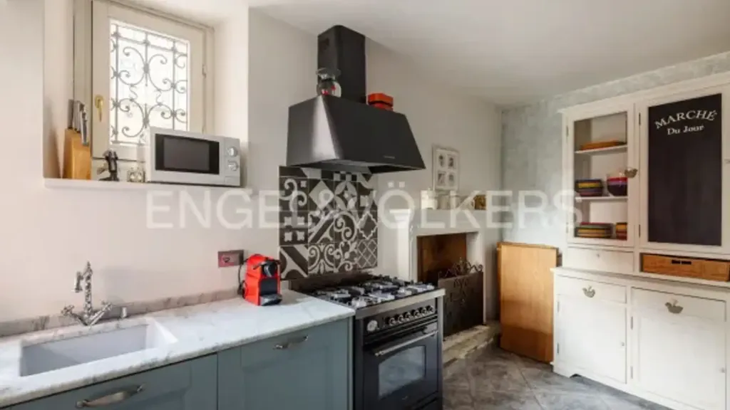 Cuisine - Rustic Villa with Lake View in Verbania