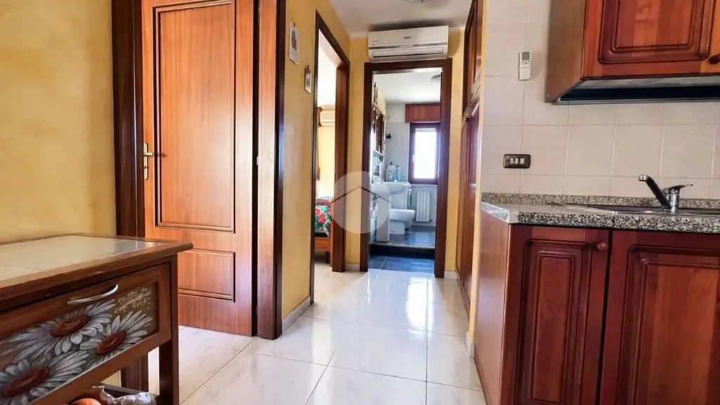 Entrée - Three-Bedroom Apartment with Balcony in Settimo
