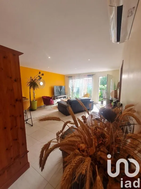 Séjour - Maison de 3 Pièces avec Terrasses à Ortaffa