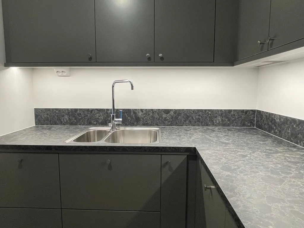 Köök - Efficient Two-Bedroom with Balcony in Nacka