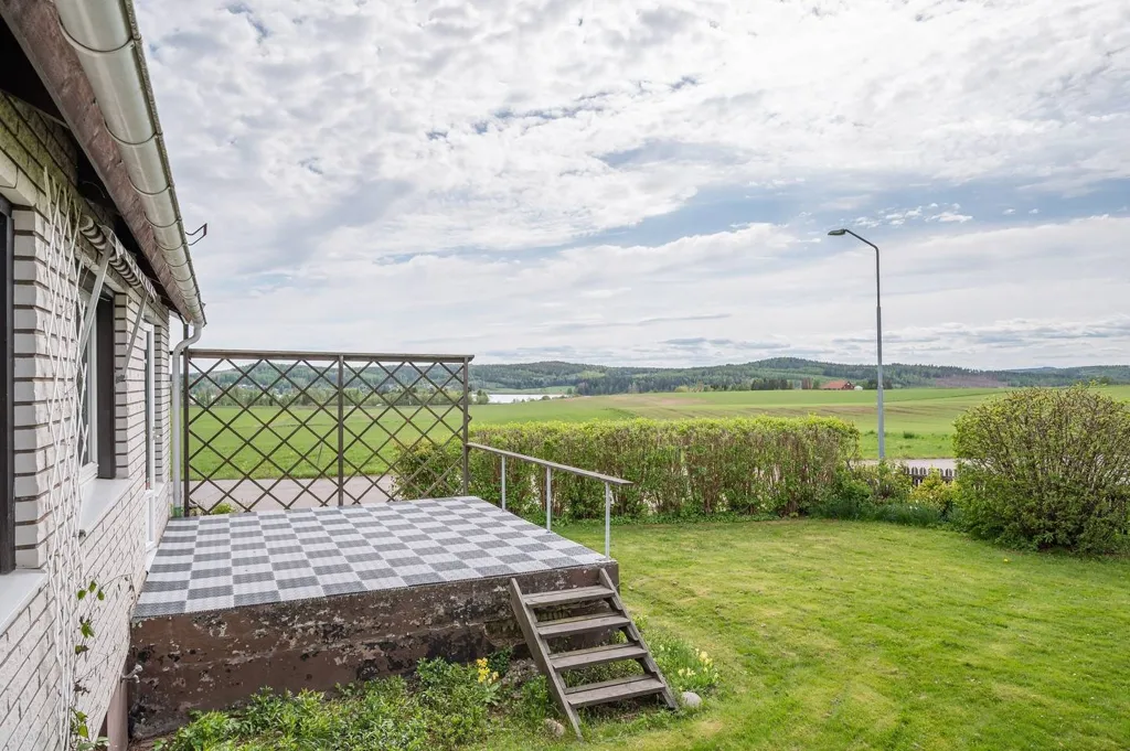 Aed - Villa with Lake View in Emaus