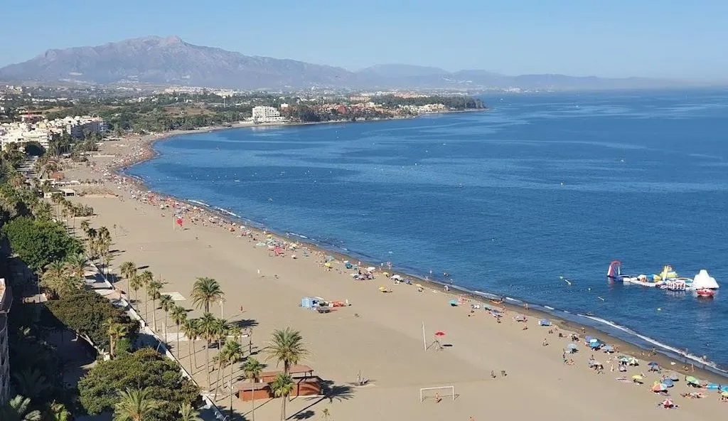 Luxury Apartment with Sea View in Estepona