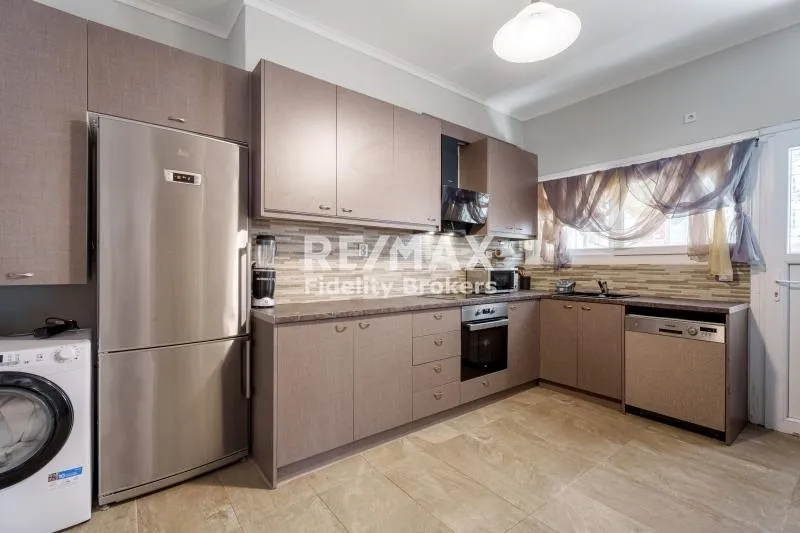 Köök - Apartment with Balcony in Ano Glyfada