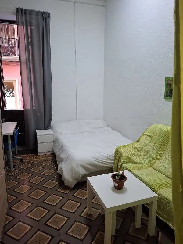 Chambres - Furnished Studio with Balcony in Granada Centre