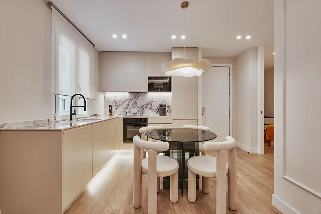 Cuisine - Contemporary Flat in Salamanca, Madrid