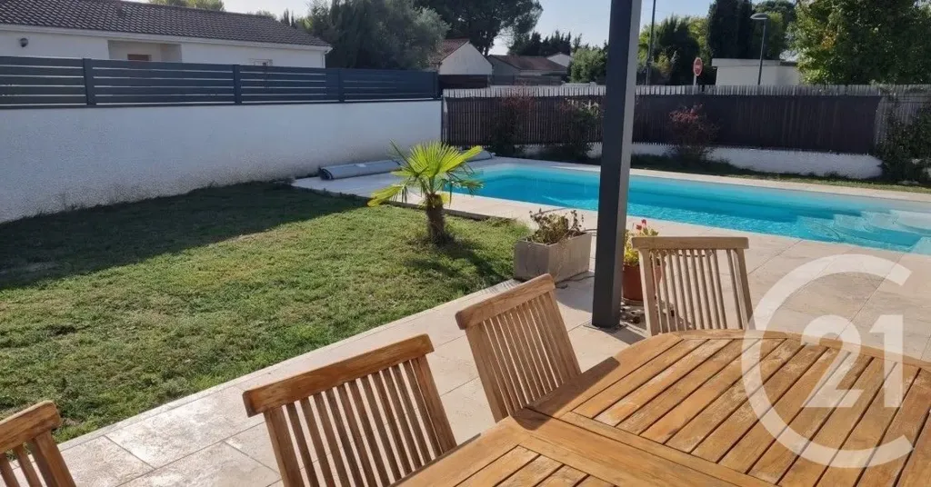 Piscine - Villa de Plain Pied avec Piscine à Muret