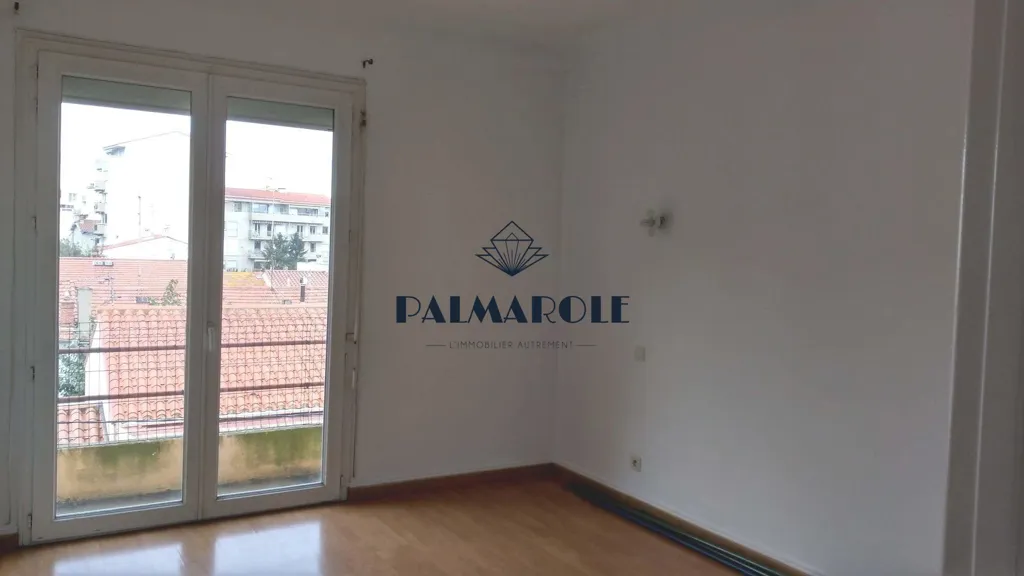 Pièces - Appartement T3 Lumineux avec Balcon à Perpignan