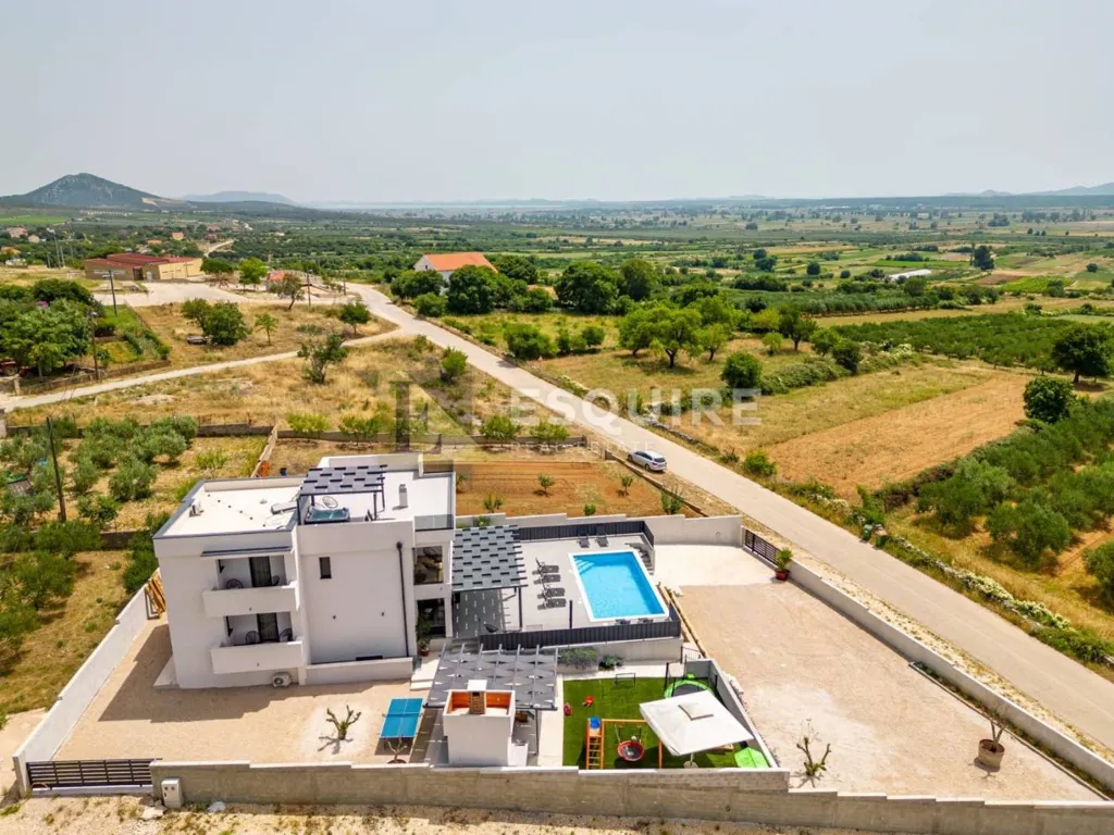 Õhuvaade - Luxury Villa with Pool in Tinj, Benkovac