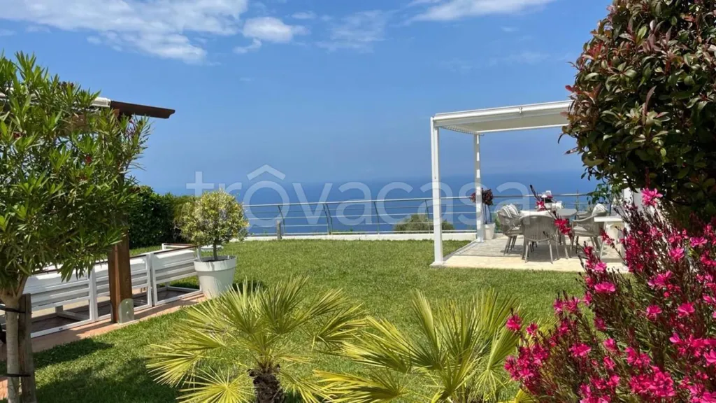 Jardin - Bifamiliar Villa with Sea View in Zambrone