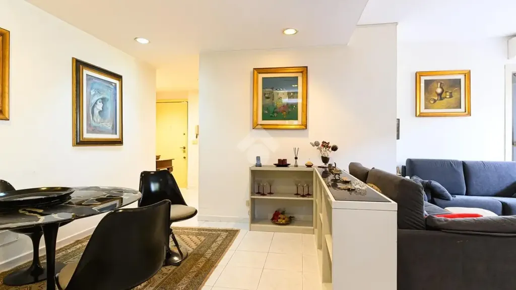 Soggiorno - Triplex with Garden in Rome