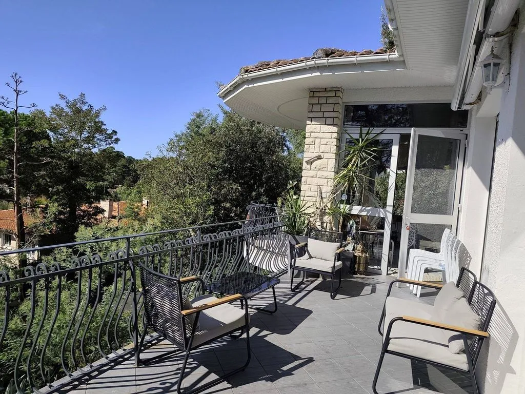 Terrasse - Villa de Caractère avec Double Habitation à Arcachon