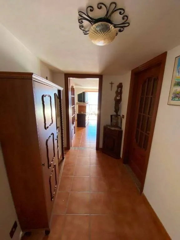 Esik - Panoramic Villa with Garden in Roure