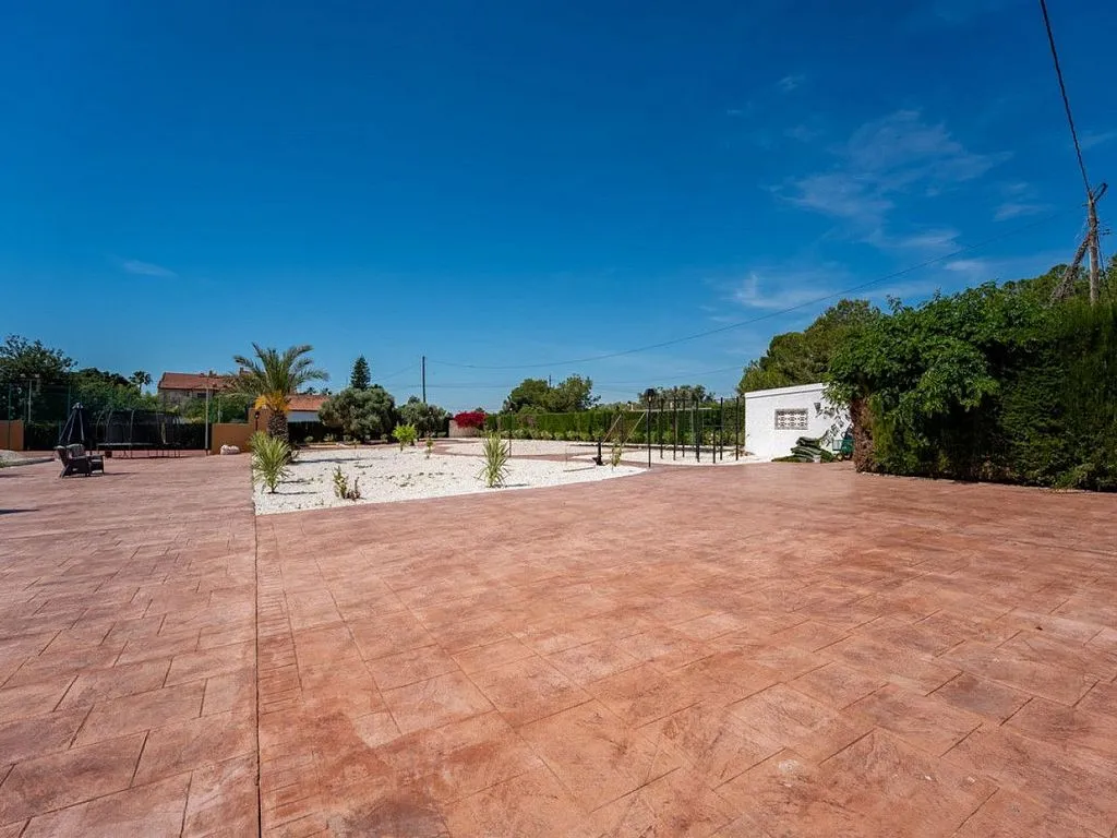 Välivaade - Villa with Pool and Terrace in Los Dolses