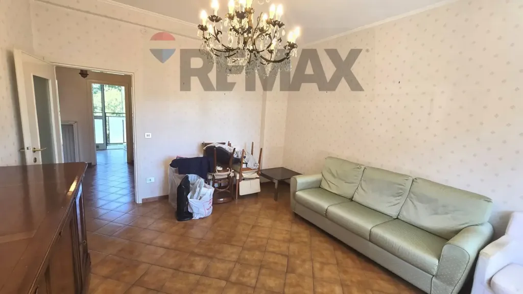 Elutuba - Spacious Triplex with Balcony in Milan