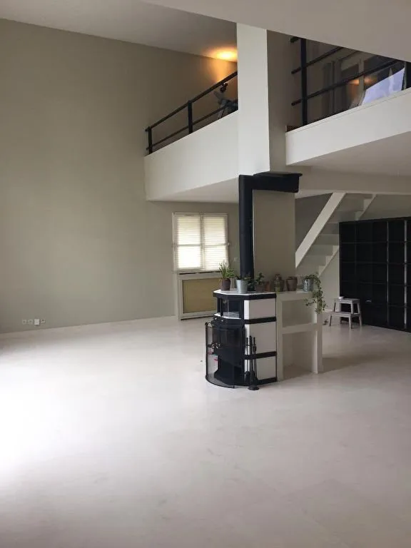 Séjour - Villa de 10 Pièces avec Jardin à Chambourcy