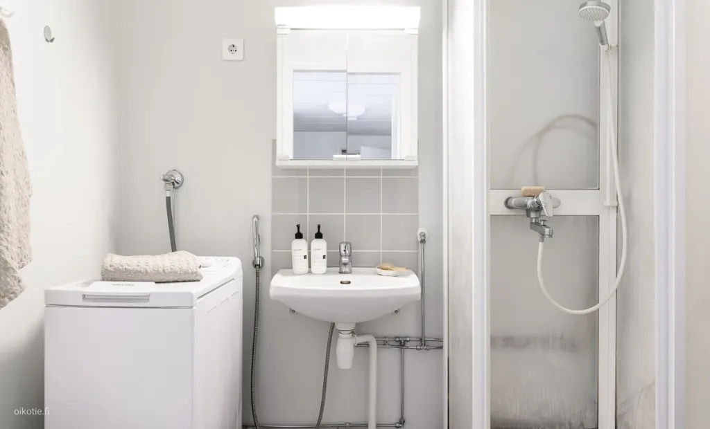 Bagni - Spacious Apartment with Balcony in Oulu