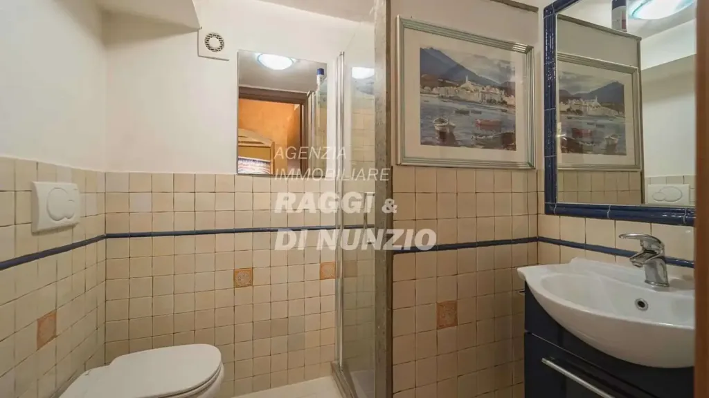 Salles de bain - Independent Villa Apartment with Garden in Grottaferrata