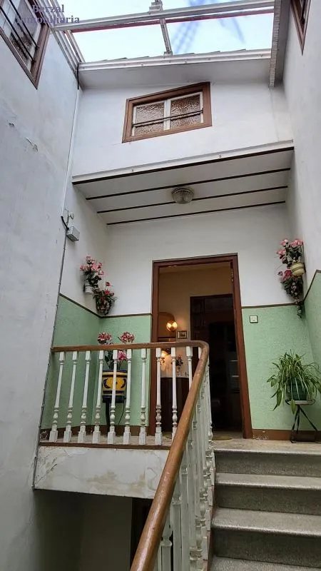 Rooms - Attic Flat with Terrace in Logroño's Old Town