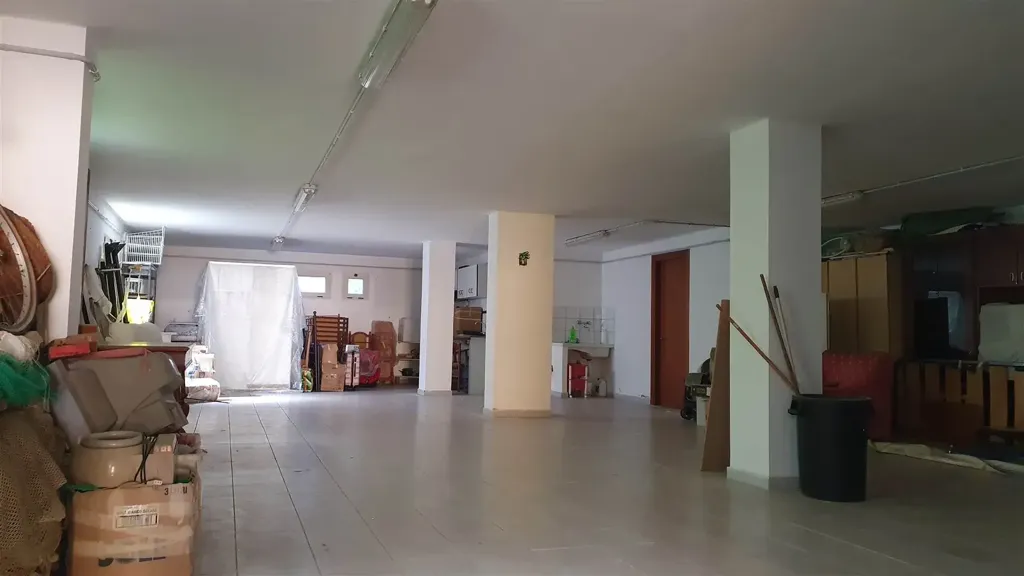 Garaaž - Spacious Basement Apartment in Tortolì Centre