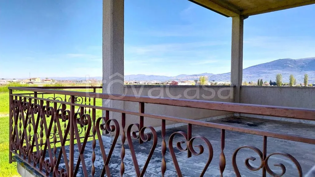 Balcony - Rustic House with Garden in Cannara