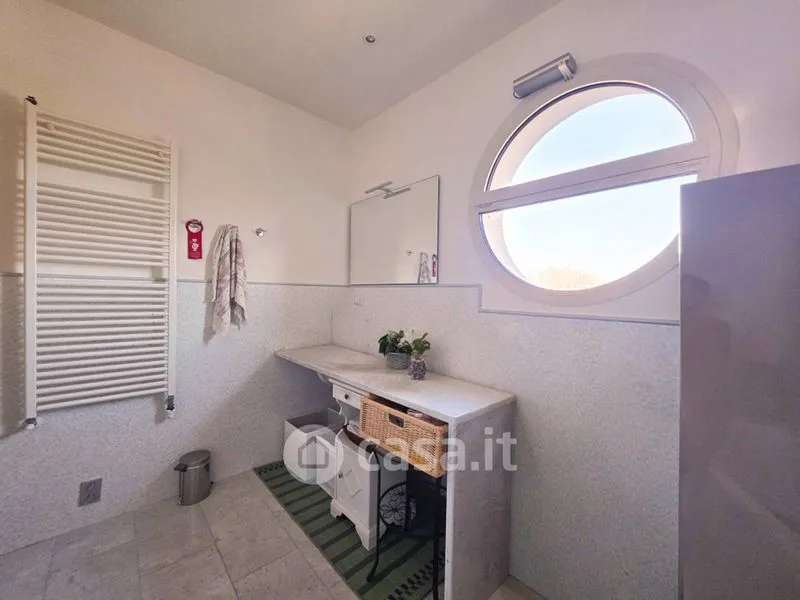 Salles de bain - Mansard Apartment with Sea View in Pisa