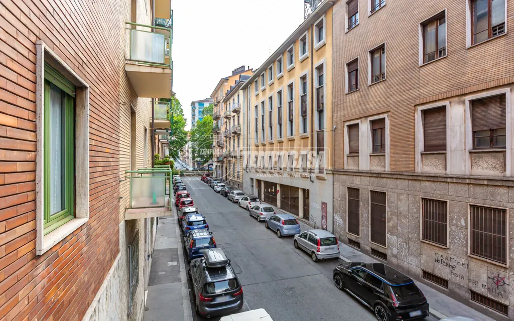 Esterno - Trilocale with Balcony in Torino