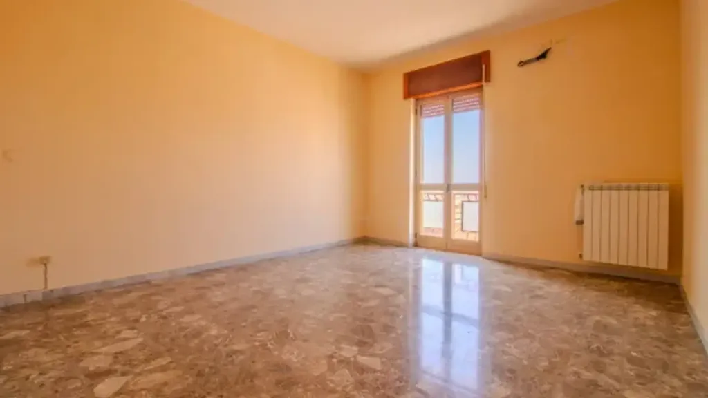 Toad - Apartment with Double Exposure in Lucera