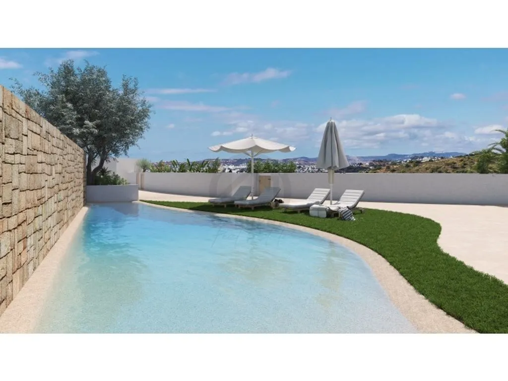Bassein - Luxury Apartment with Heated Pool in Fuengirola