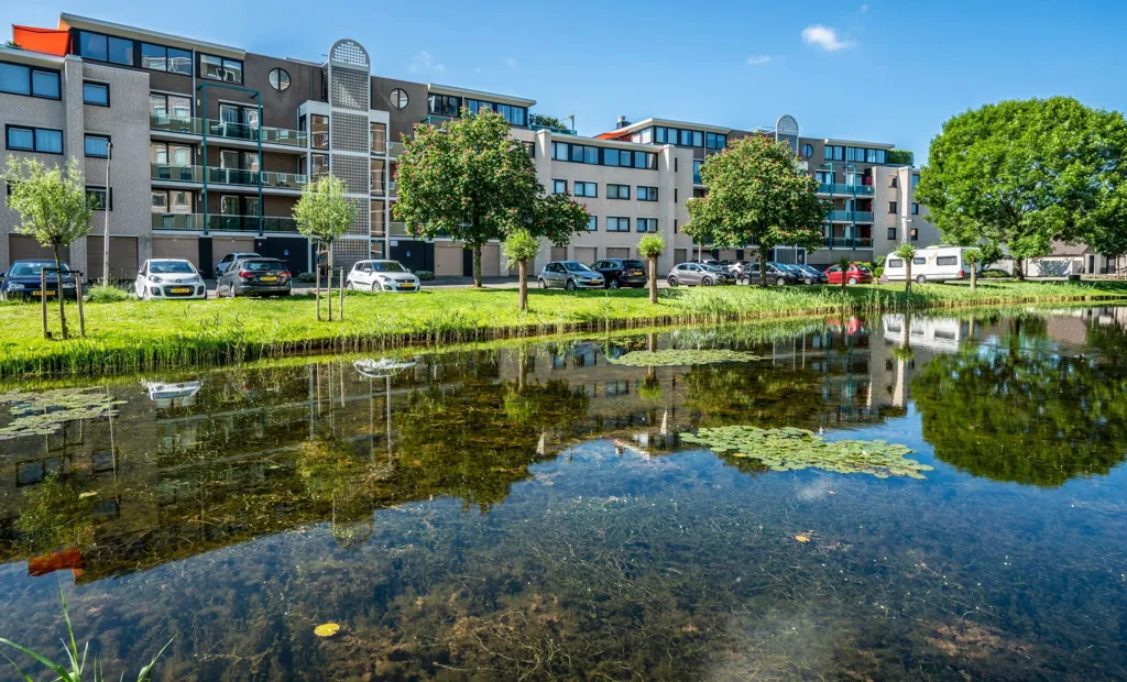 4-toaline korter asukohas Ridderkerk