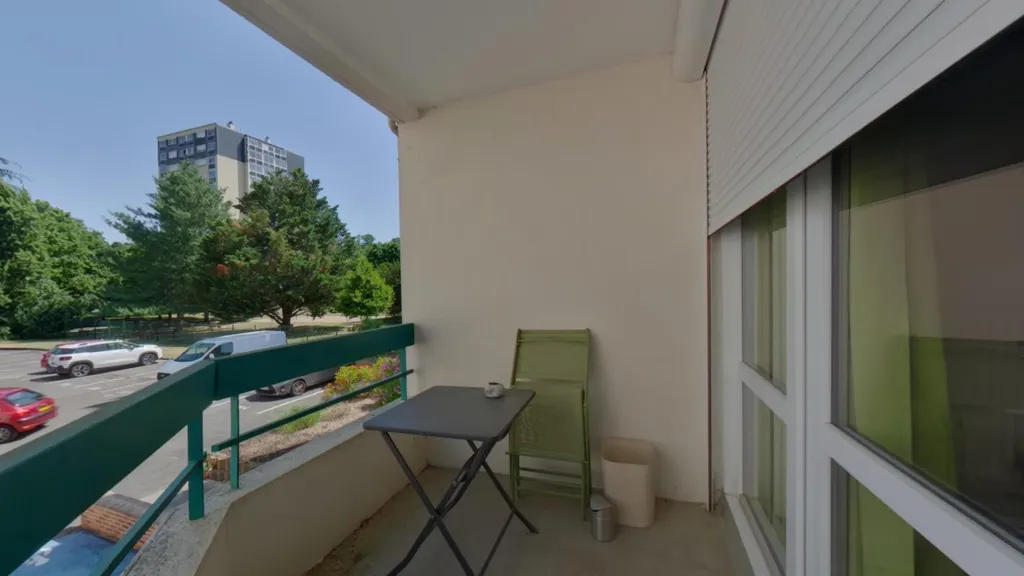 Rõdu - Studio with Balcony in Chatellerault
