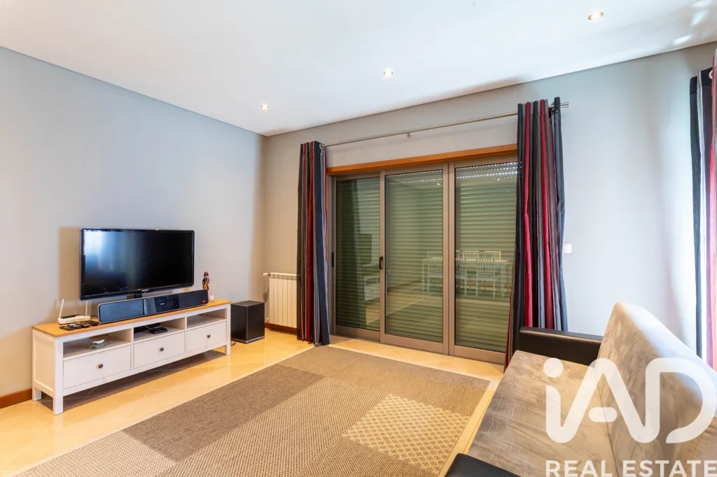 Séjour - T3 Apartment with Private Terrace in Pardilhó Centre