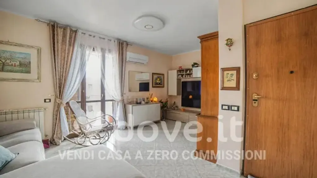 Séjour - Rear-Facing Apartment with Balcony in Aci Catena