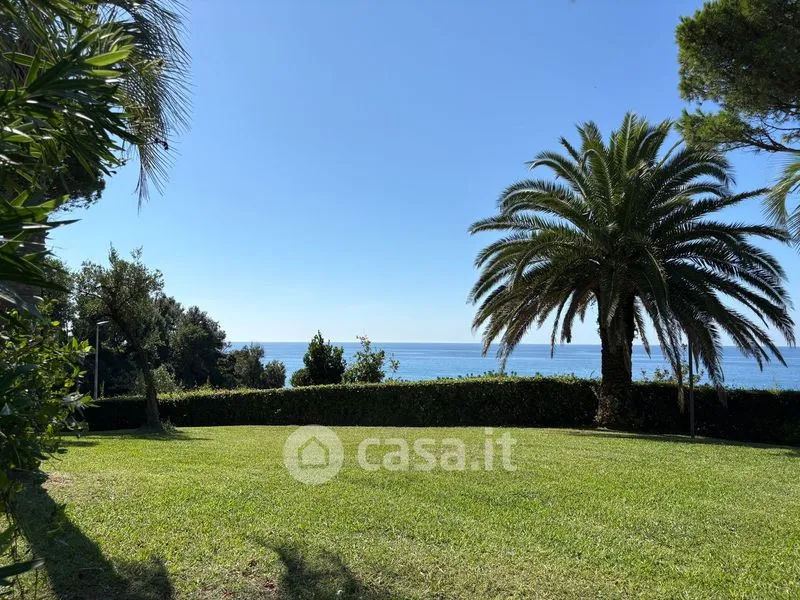 Aed - Attico with Sea View in Lavagna