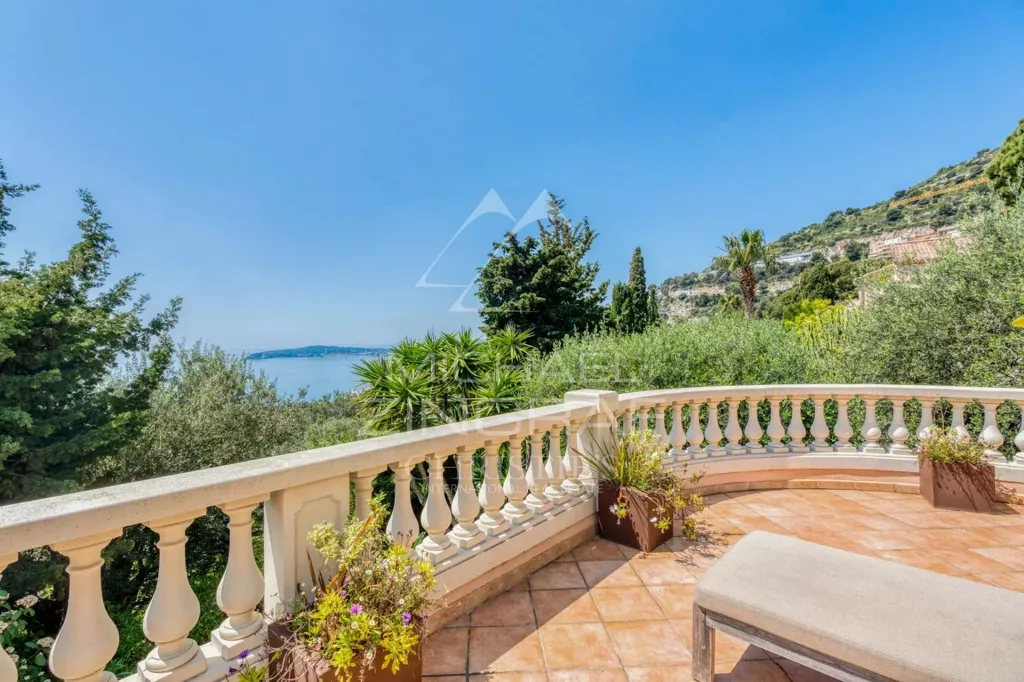 Terrasse - Villa de Luxe avec Vue Mer à Cap-d'Ail