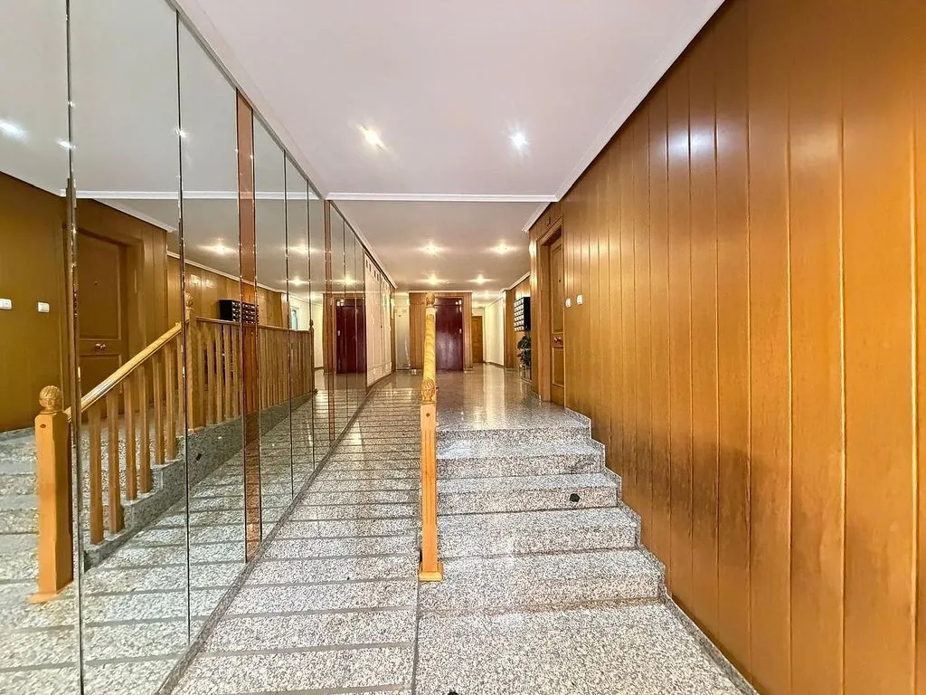 hallway_entrance