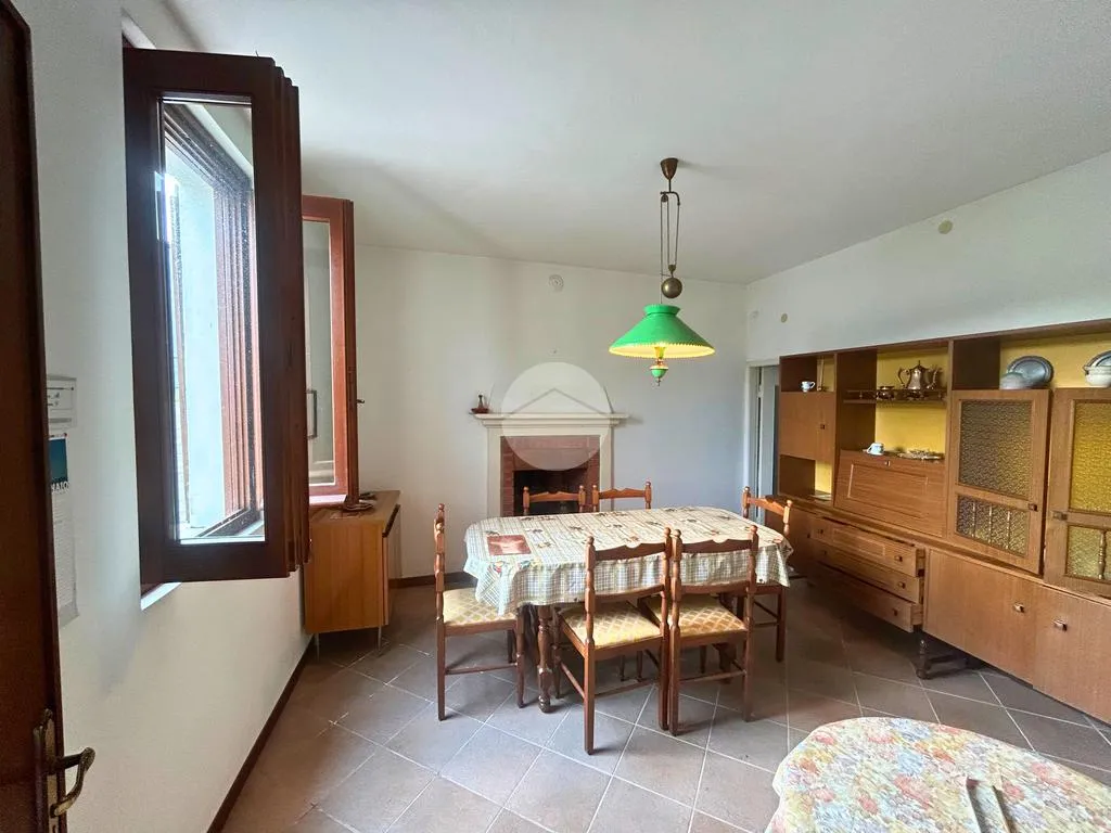 Dining Room - Independent House with Panoramic View in Vigolo