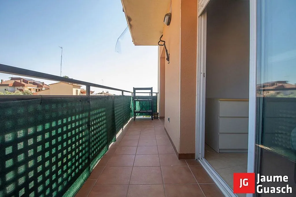 Rõdu - Apartment with Pool in Centre Torredembarra
