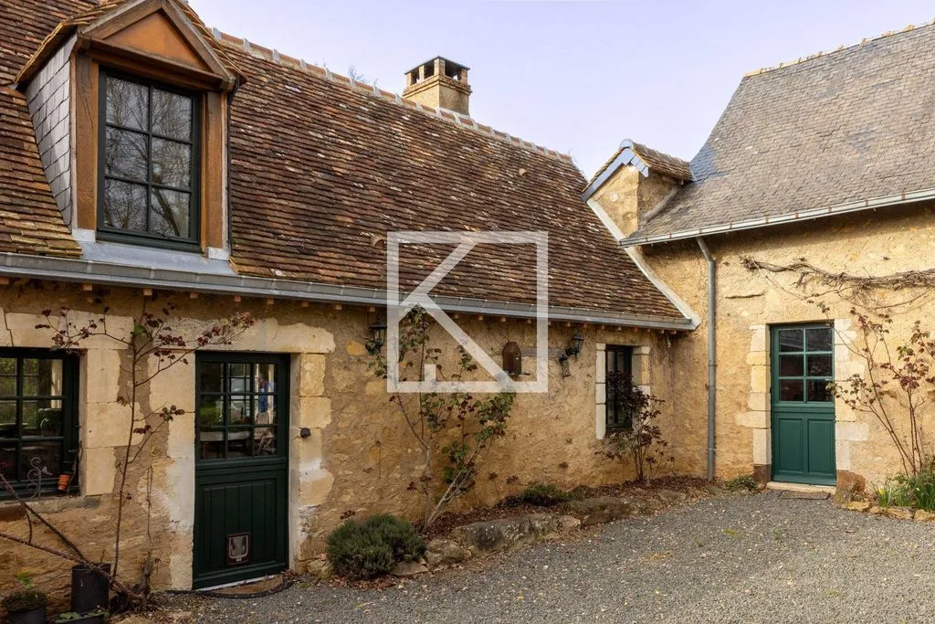 Jardin - Maison de Luxe avec Piscine à Chevillé