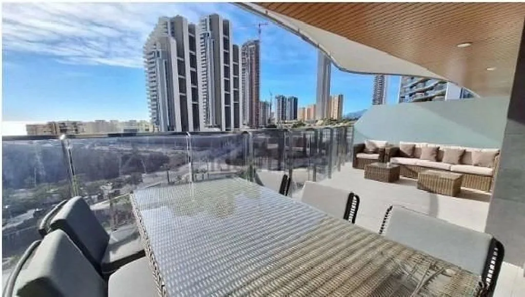 Terrass - Seafront Apartment with Pool in Playa de Poniente