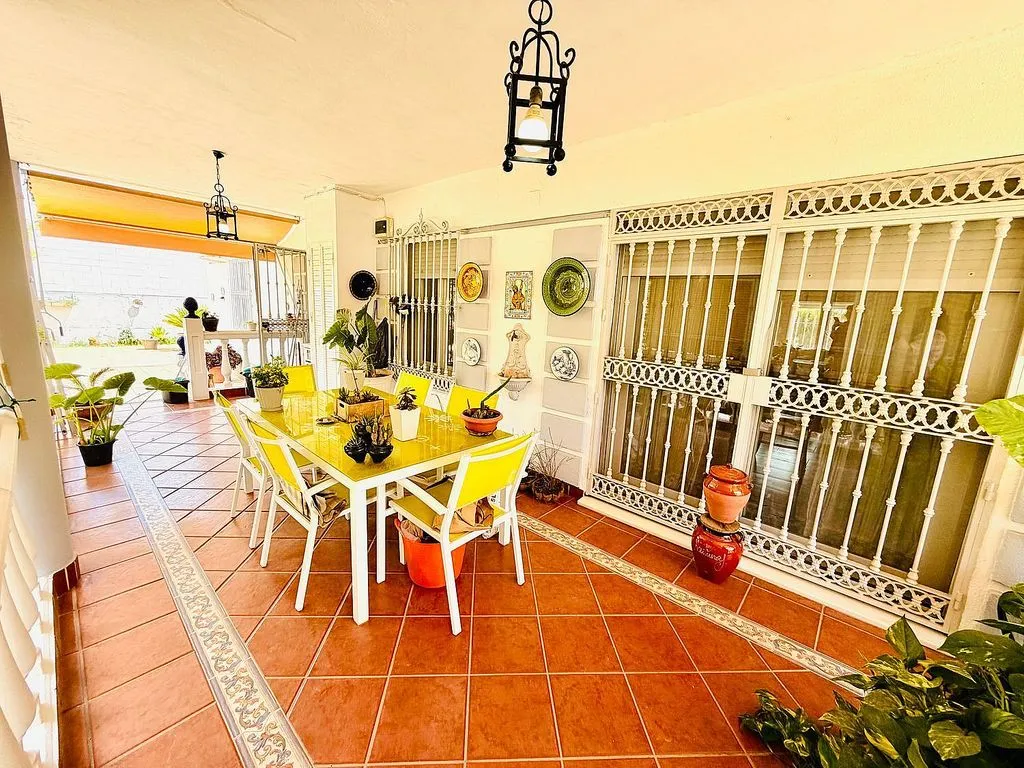Terrasse - Single-Storey Chalet with Terrace in Montequinto