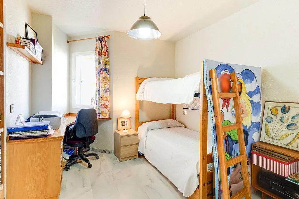 Chambres - T2 Apartment with Pool in Atalaya, Estepona