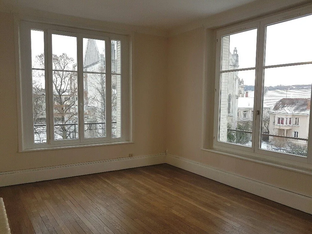 Pièces - Appartement T4 avec Balcon à Baudricourt