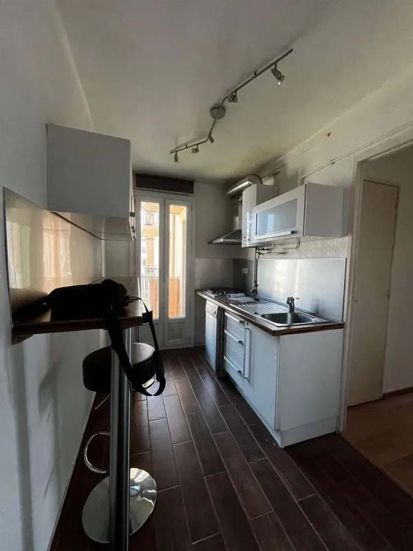 Köök - Bright Apartment with Triple Exposure in Marseille