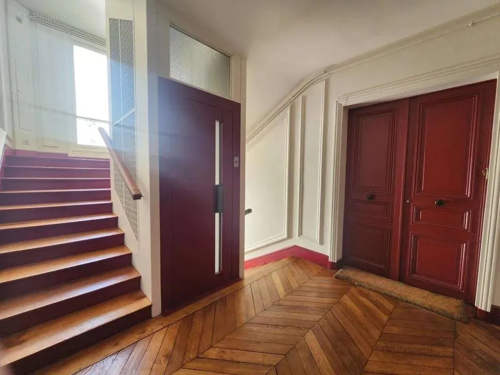 Stanze - Characterful 2-Bedroom in Le Marais, Paris