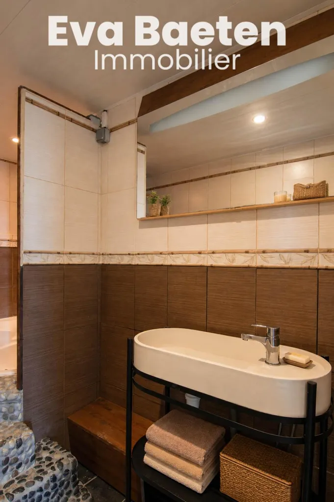 Bagni - 4-Piece Flat with Dégagée View in Thionville