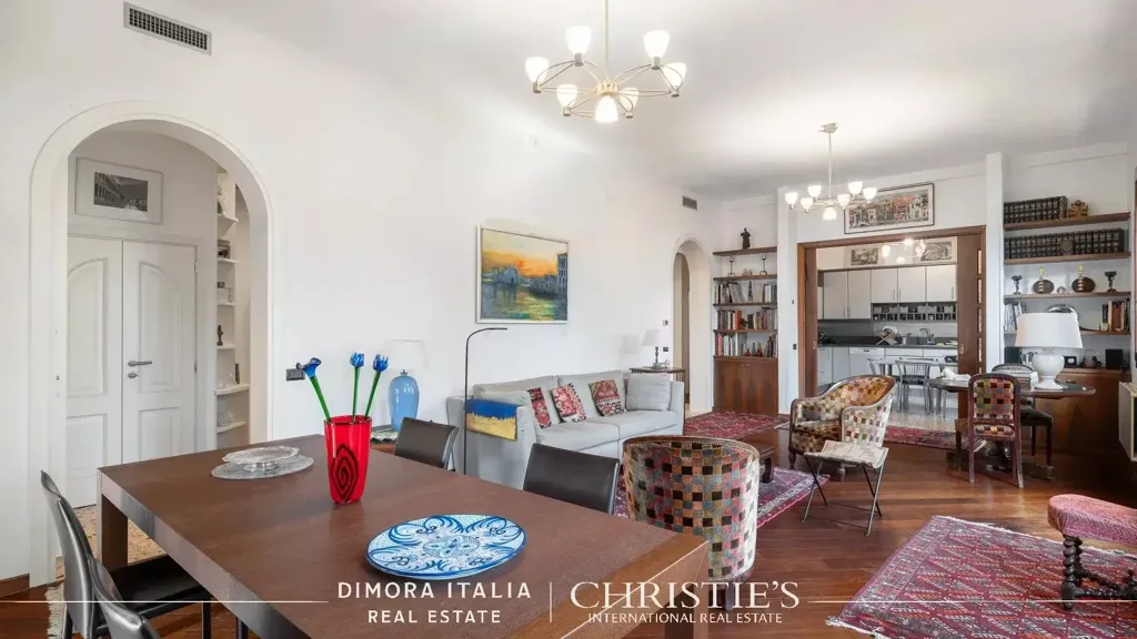 9-room apartment in IT