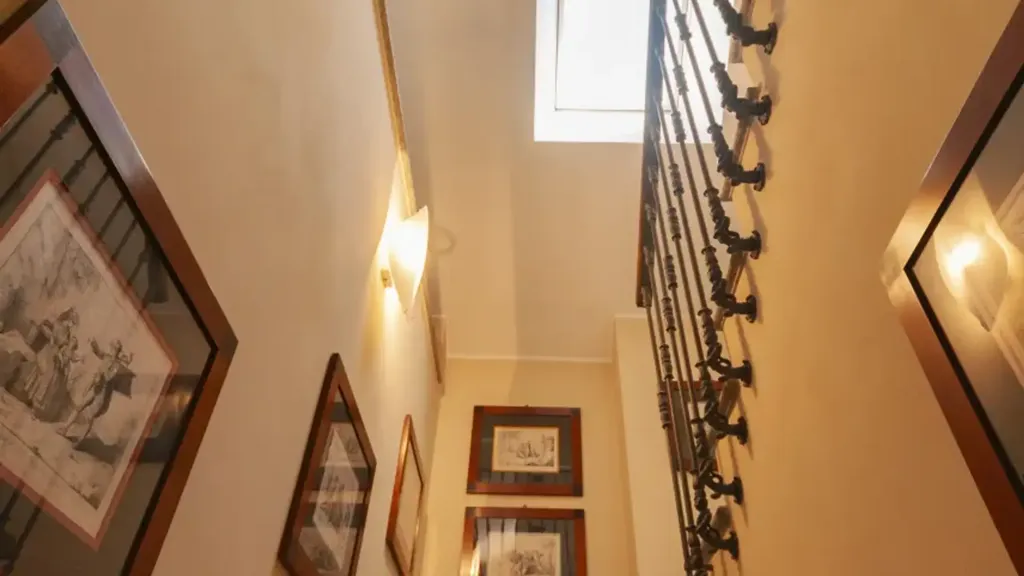 Pièces - Historic Villa with Panoramic Views in Grignasco