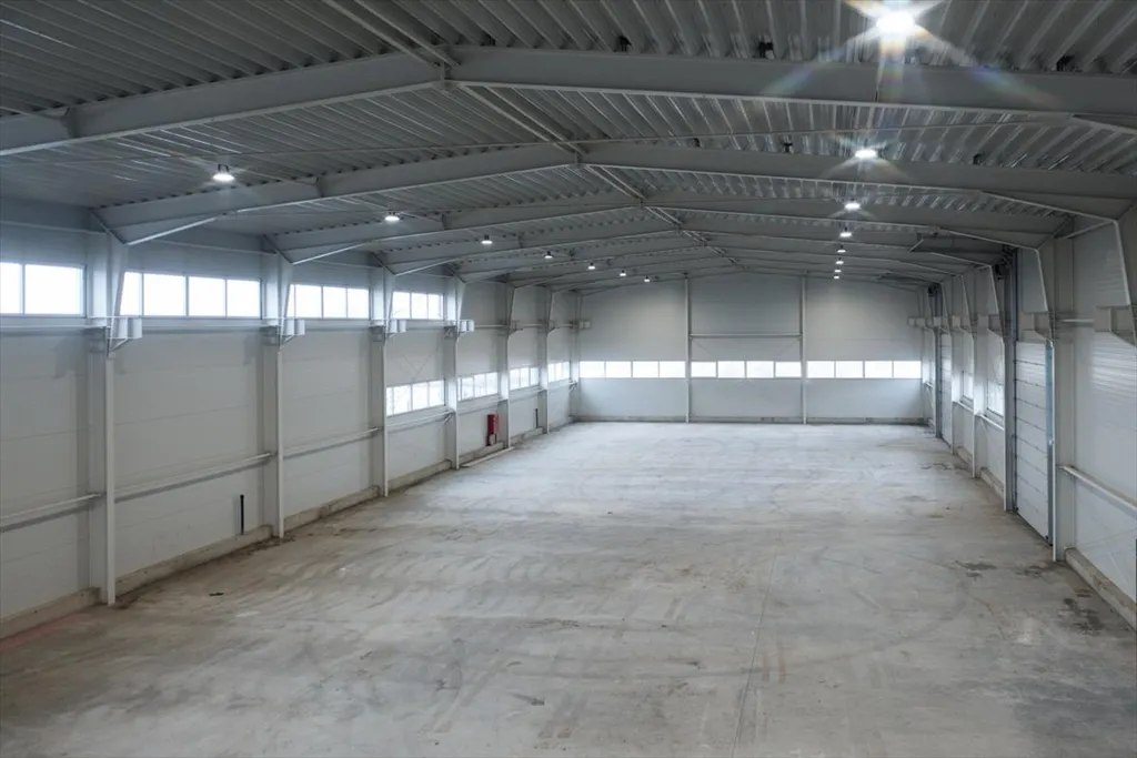 Stanze - Modern Industrial Complex with Office in Debrecen